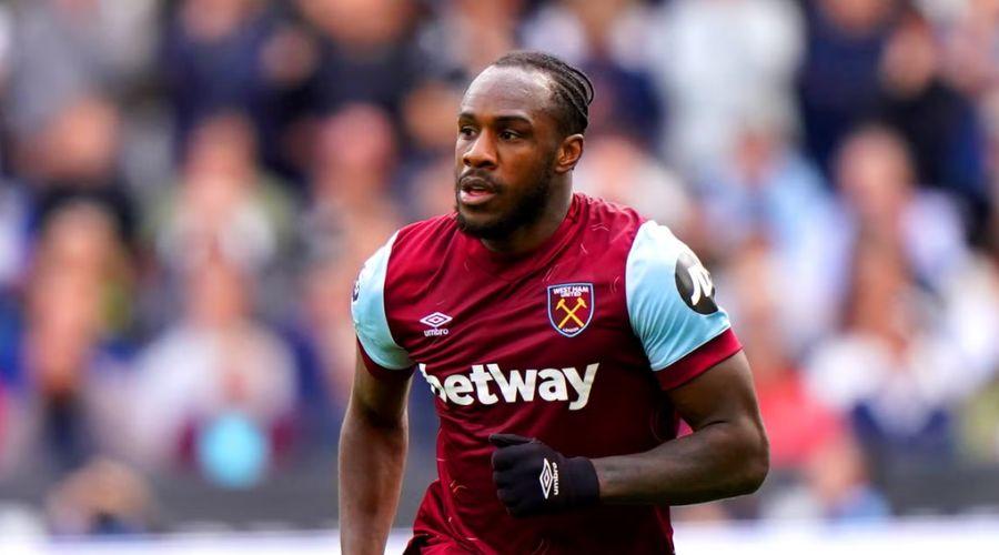 West Ham's Michail Antonio in Stable Condition Following Traffic Accident